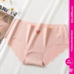 Women’s Seamless Heart Print Cotton Panties with Scalloped Waistband Women’s Seamless Heart Print Cotton Panties with Scalloped Waistband