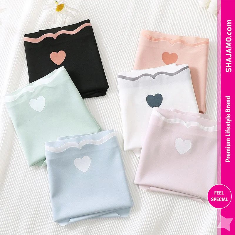 Women’s Seamless Heart Print Cotton Panties with Scalloped Waistband Women’s Seamless Heart Print Cotton Panties with Scalloped Waistband